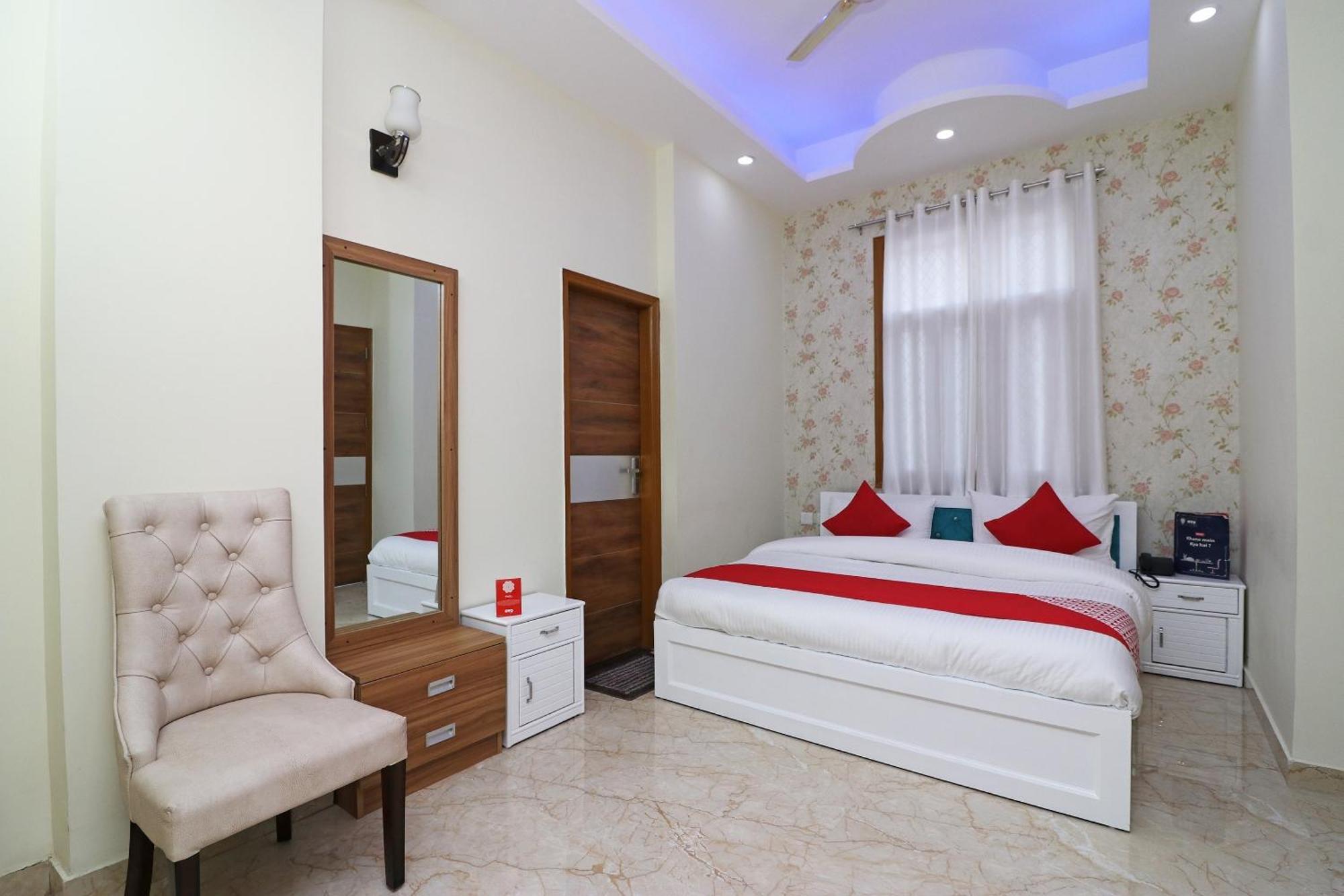 Hotel O The Grand Palace 가지아바드 외부 사진