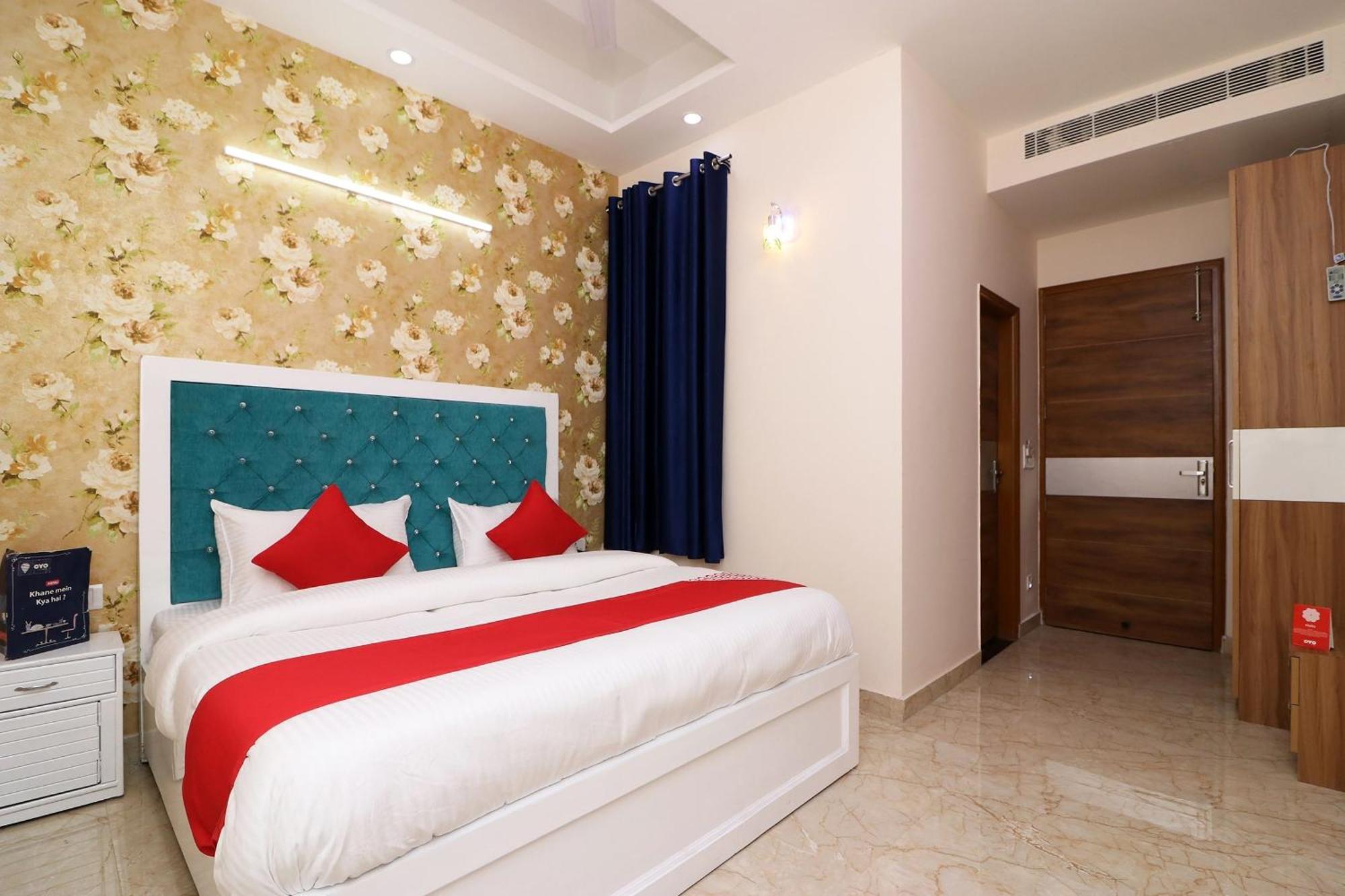 Hotel O The Grand Palace 가지아바드 외부 사진