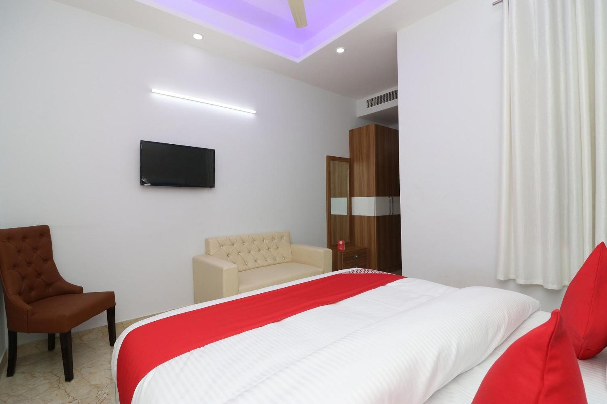 Hotel O The Grand Palace 가지아바드 외부 사진
